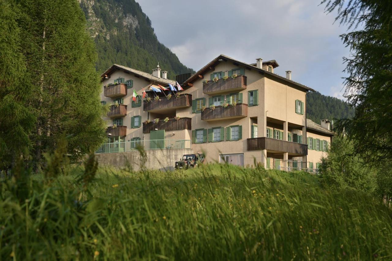 Albergo Casa Alpina San Luigi Campodolcino Exterior photo