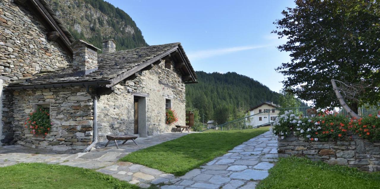 Albergo Casa Alpina San Luigi Campodolcino Exterior photo